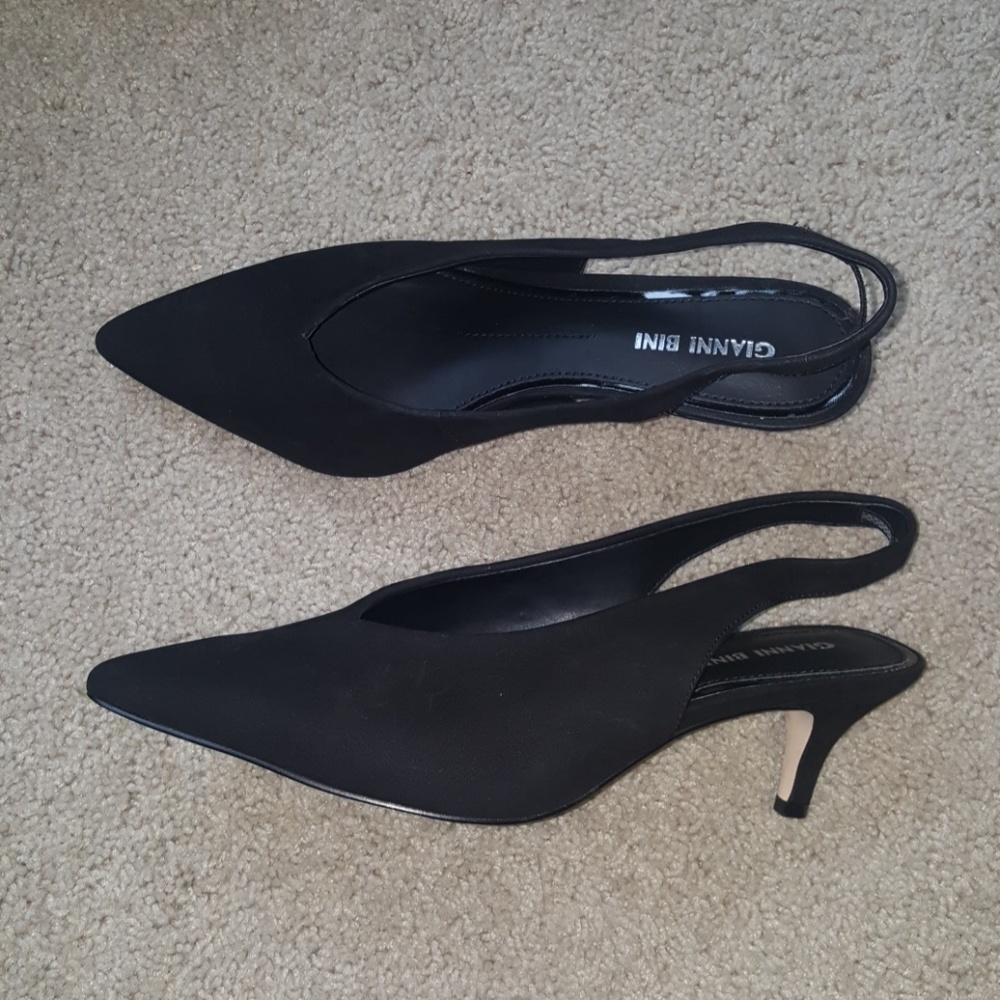 Shoes - Picture 3 of 4